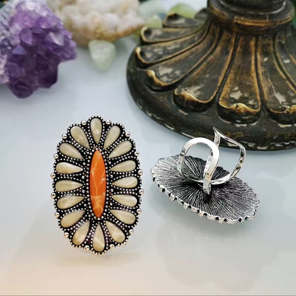 (SOLD OUT) The Weston’ Bohemian Style Finger Ring. NWT - Picture 4 of 6